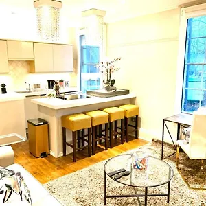  Apartment Emmanuel House - Lovely One Bedroom Apt In A Historical Building -