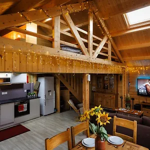 Holiday home Spacious Evcharger And Free Parking Near